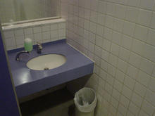 三鷹ロンロンのトイレ