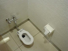 多摩センター三越　2階キッズトイレ