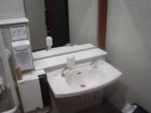 エミオ武蔵境　2階多目的トイレ