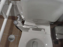 エミオ武蔵境　2階多目的トイレ