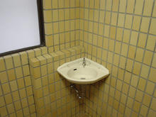 小金井公園　第二駐車場横多目的トイレ