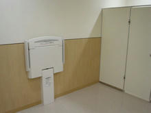 クロスガーデン多摩　外回廊2階トイレ