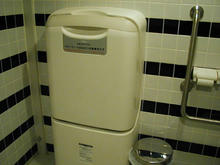 ロフト吉祥寺店　2階多目的トイレ