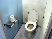 ワーナーマイカルシネマズ多摩センター　チケット売り場トイレ