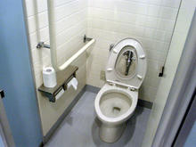 ワーナーマイカルシネマズ多摩センター　チケット売り場トイレ