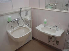 サミットストア新座片山店　2階多目的トイレ