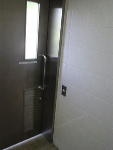 乞田・貝取コミュニティセンター　1階多目的トイレ