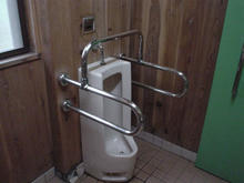 さいたま緑の森博物館案内所　外多目的トイレ