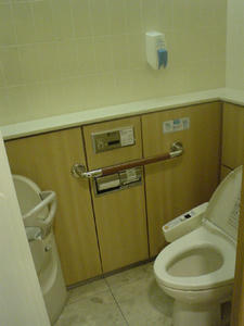 伊勢丹吉祥寺店本館　5階トイレ