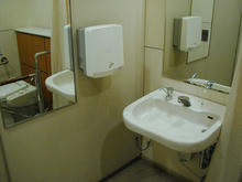 伊勢丹立川店　北東多目的トイレ