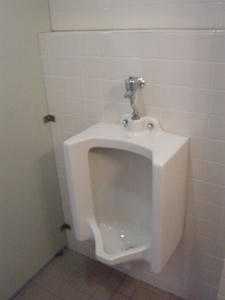 目黒寄生虫館　1階トイレ