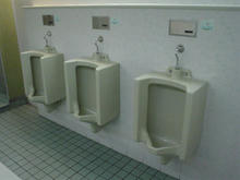 中野ブロードウェイ　地下1階北トイレ