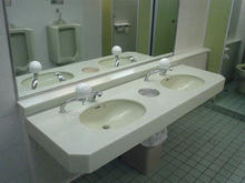 中野ブロードウェイ　地下1階北トイレ