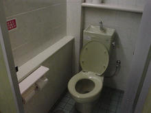 中野ブロードウェイ　地下1階北トイレ