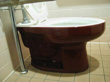 東京学芸大学（小金井キャンパス）講義棟多目的トイレ