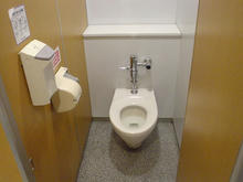 中野ブロードウェイ　2階北トイレ