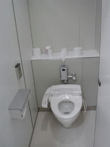 ビックカメラ立川店4階　NEWトイレ