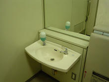 小金井福祉会館　1階多目的トイレ