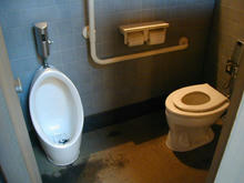 昭和記念公園　水鳥の池南トイレ