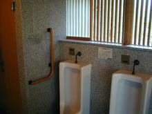 昭和記念公園　日本庭園東トイレ