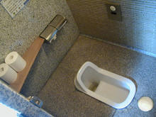 昭和記念公園　日本庭園東トイレ