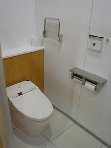 西友保谷店　3階トイレ