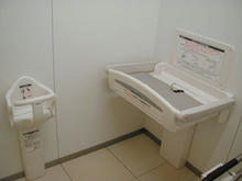 西友保谷店　3階多目的トイレ