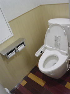 西友保谷店　地下1階トイレ