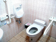 昭和記念公園　さつき橋多目的トイレ