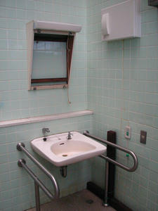 城山公園多目的トイレ