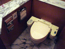 目黒雅叙園　2階北トイレ