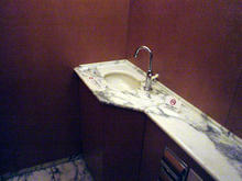 目黒雅叙園　2階北トイレ