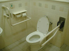 よしもとゲームアミュージアム昭島店多目的トイレ