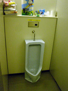 柴崎市民体育館　1階トイレ