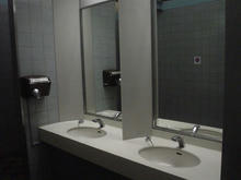 恵比寿ガーデンプレイス　公衆トイレ