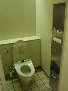 恵比寿三越　地下1階南トイレ