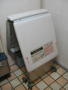 恵比寿三越　地下1階南多目的トイレ