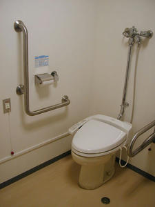 小金井公園　弓道場多目的トイレ