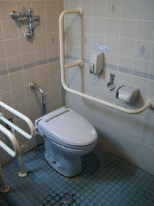 サエキ是政食品館　1階トイレ