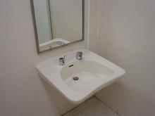 西友ひばりヶ丘店　3階多目的トイレ