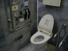 丸井国分寺店　2階西多目的トイレ