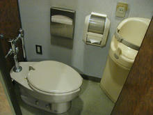 保谷こもれびホール 　1階大ホールトイレ