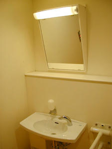 セガワールドアルカス　4階多目的トイレ