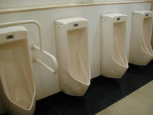 多摩平の森ふれあい館　1階トイレ