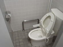 ライフ中野駅前店 2階トイレ