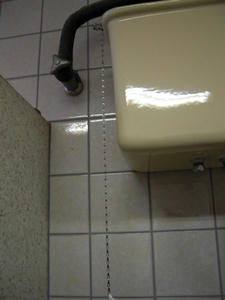 多磨霊園 休憩所トイレ