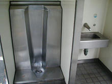 うさぎさん公園トイレ