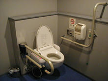 アイガーデンテラス　1階多目的トイレ