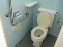 ひばりが丘公民館トイレ