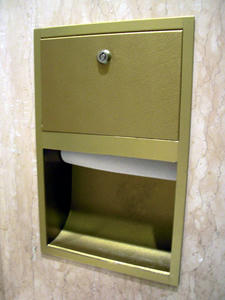 日本橋三越本店　本館6階北西トイレ